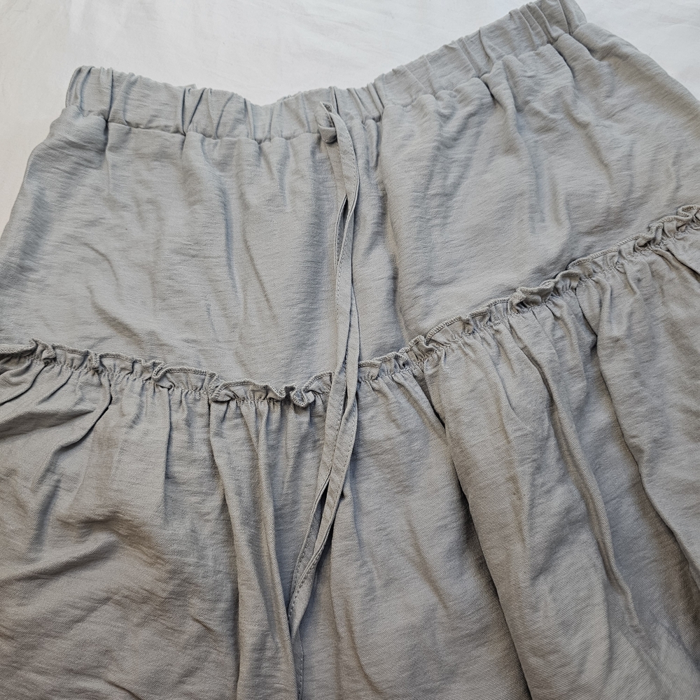January & May Light Gray Elastic Waist Skirt Size Small